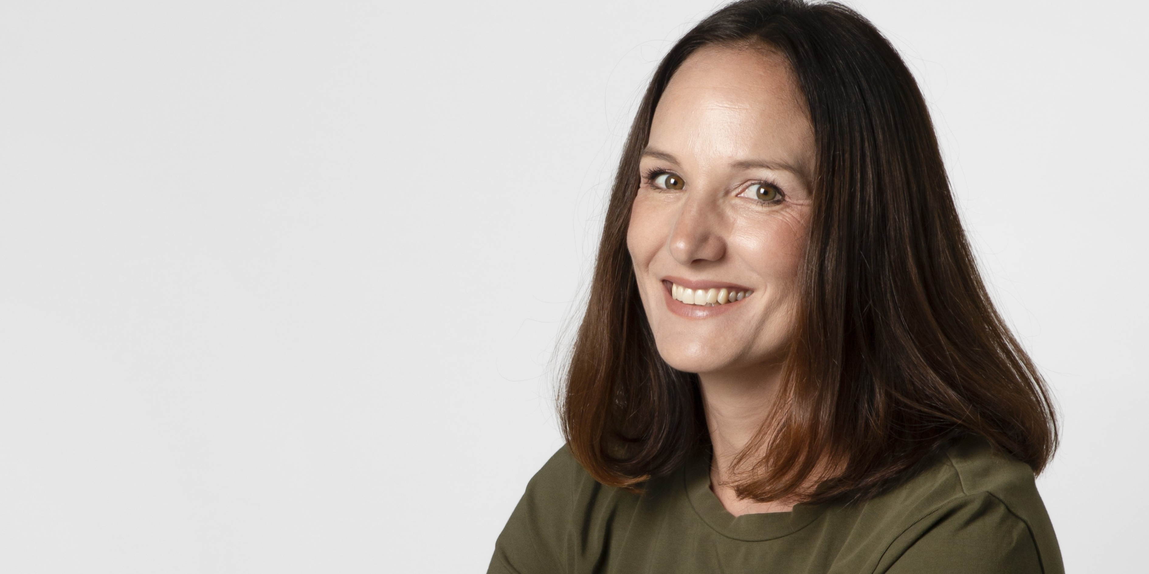 Dust&Glow Meet the founder Gaelle. Together we have the powder to make a difference