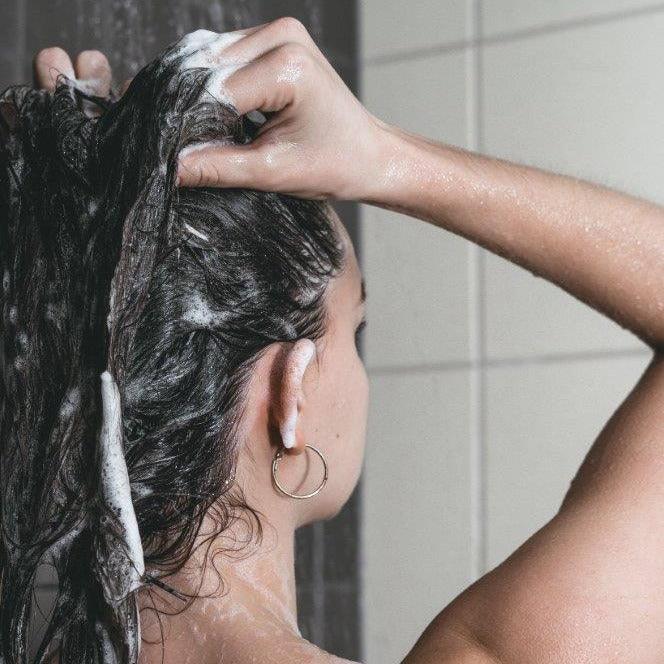 Powder Based Shampoo Dry/Coloured hair - Dust & Glow