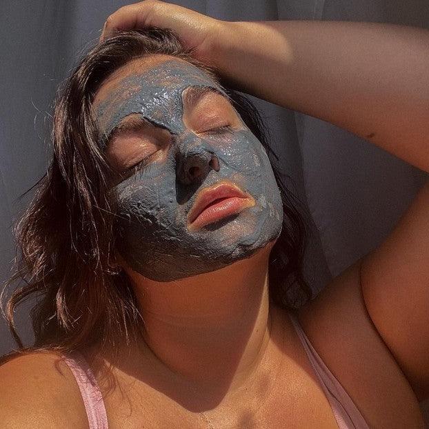 Powder Based Detox Cleanser & Mask - Dust & Glow